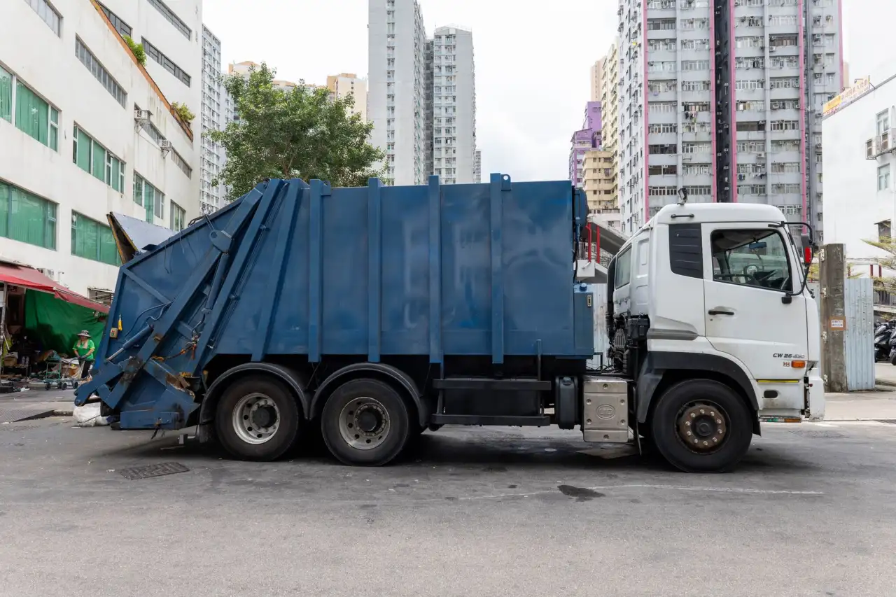 重庆邦达斯工商业光伏组件选型指南：功率等级与效率对比