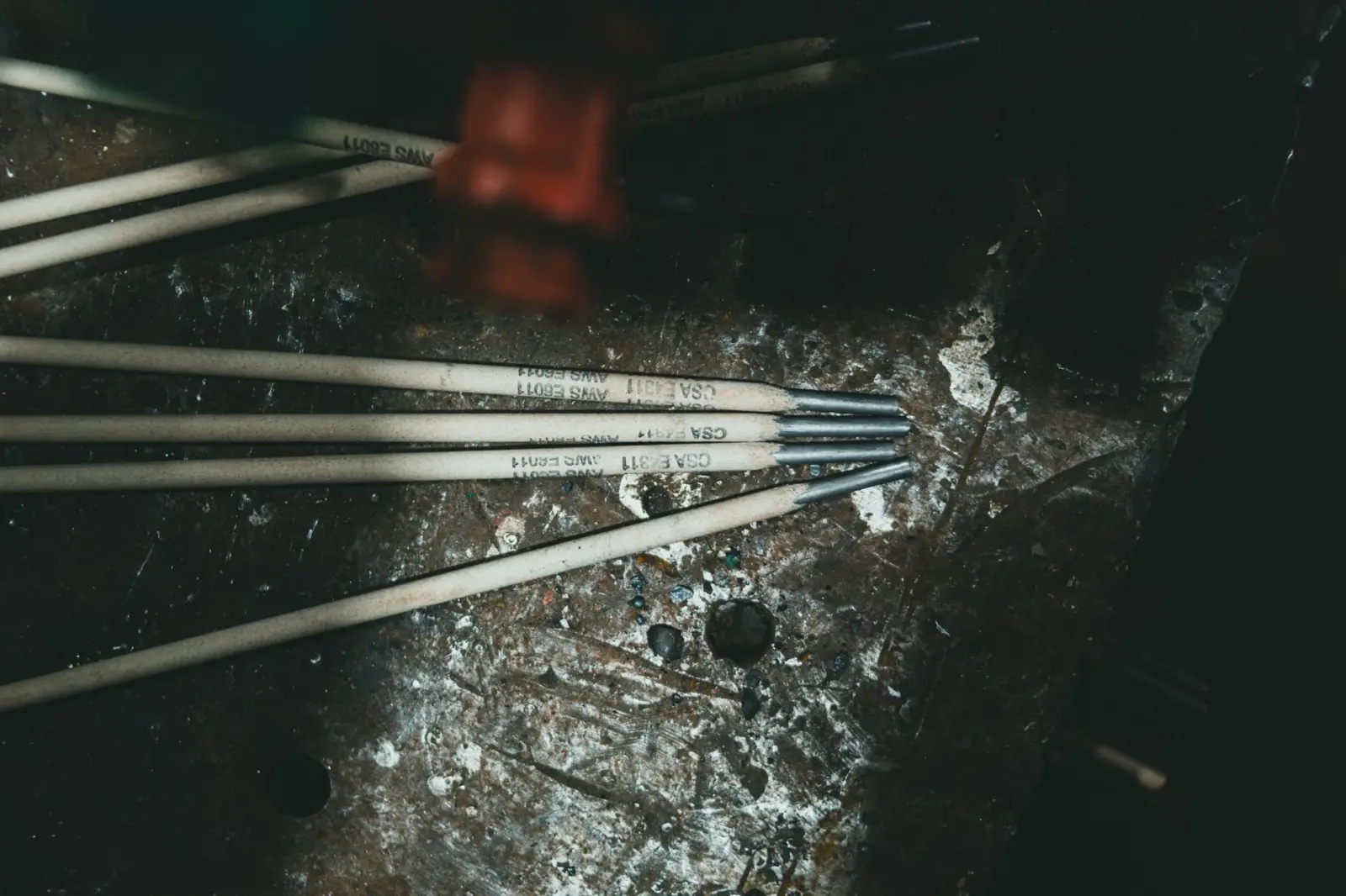 重庆邦达斯光伏组件与逆变器性能对比分析