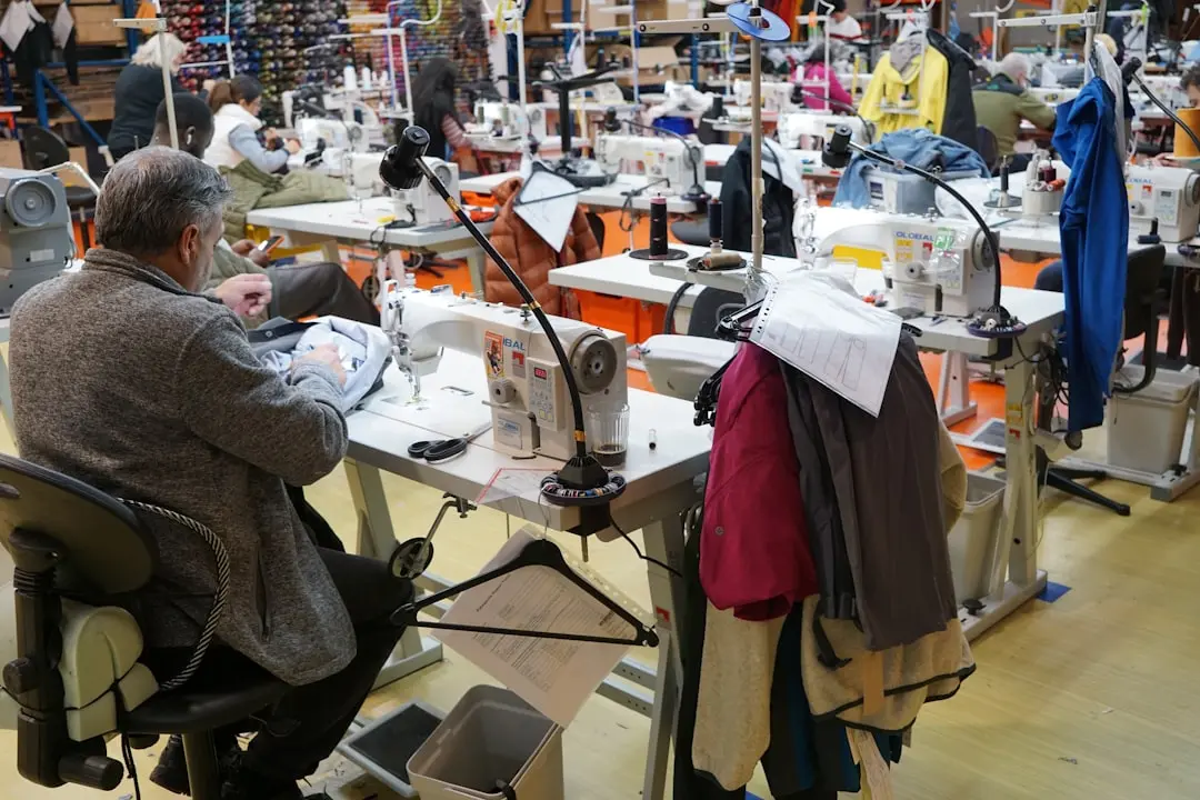 重庆工商业光伏电站核心设备选型与系统配套方案